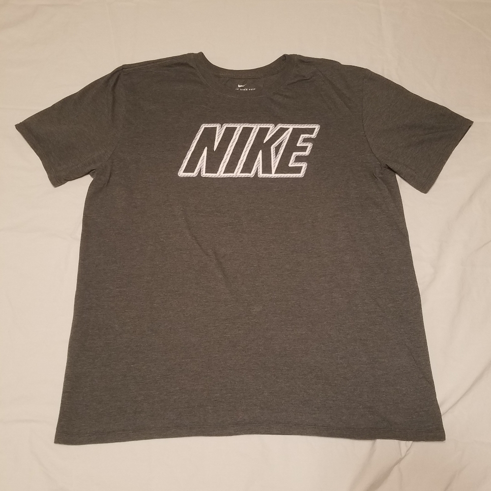 Mens Nike Tshirt